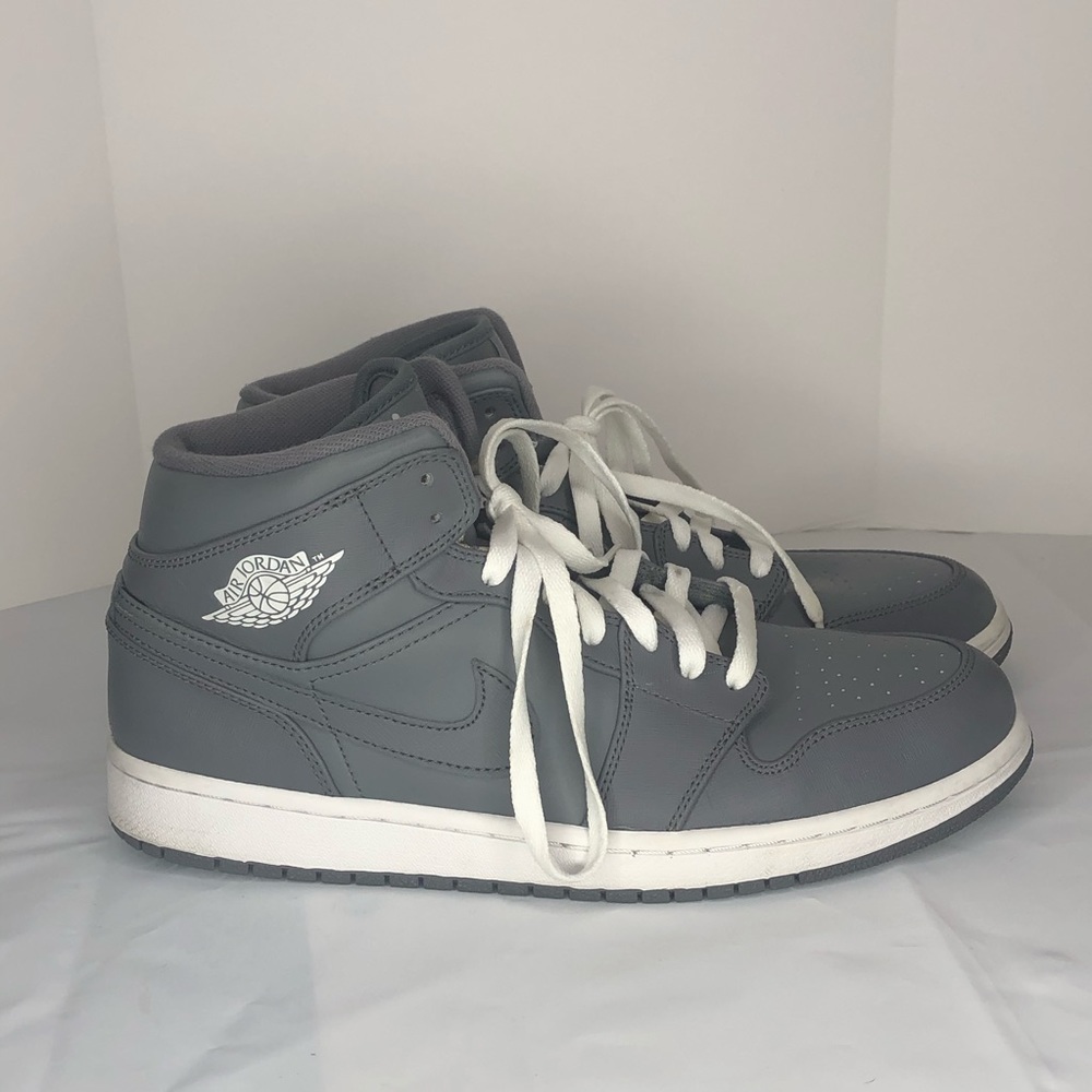 Nike Air Jordan 1 Mid - Size 11 Cool Grey